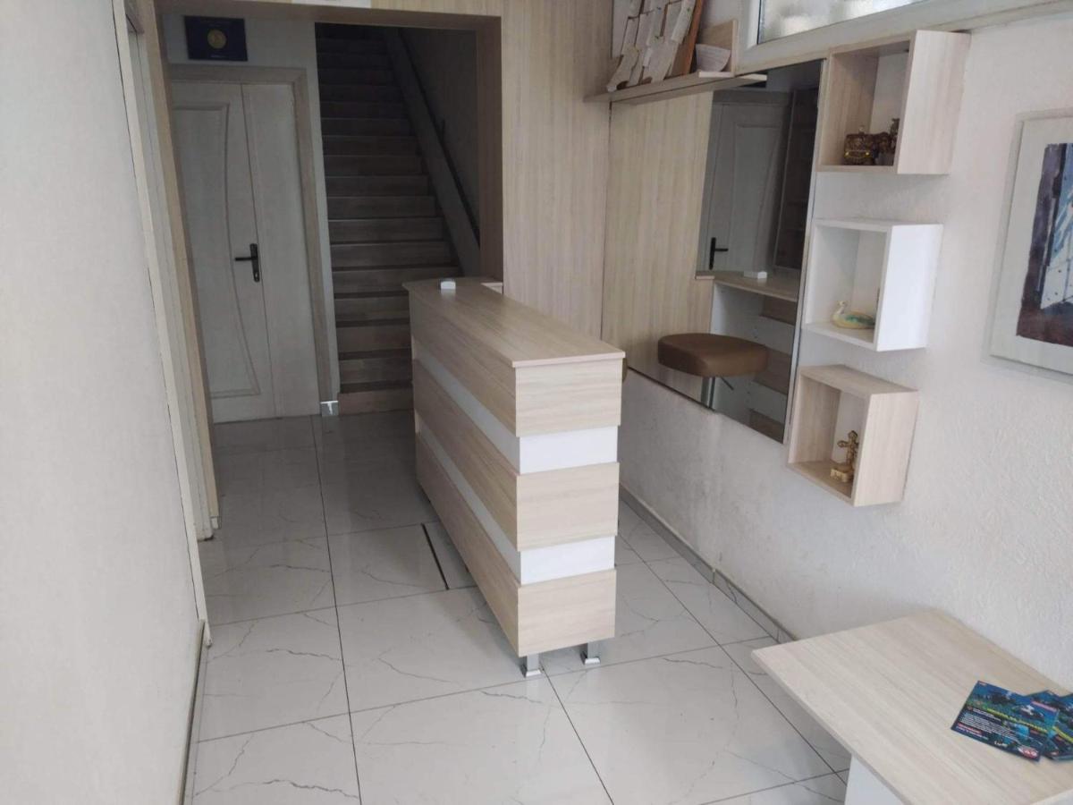 Hostel Bela Ohrid Buitenkant foto