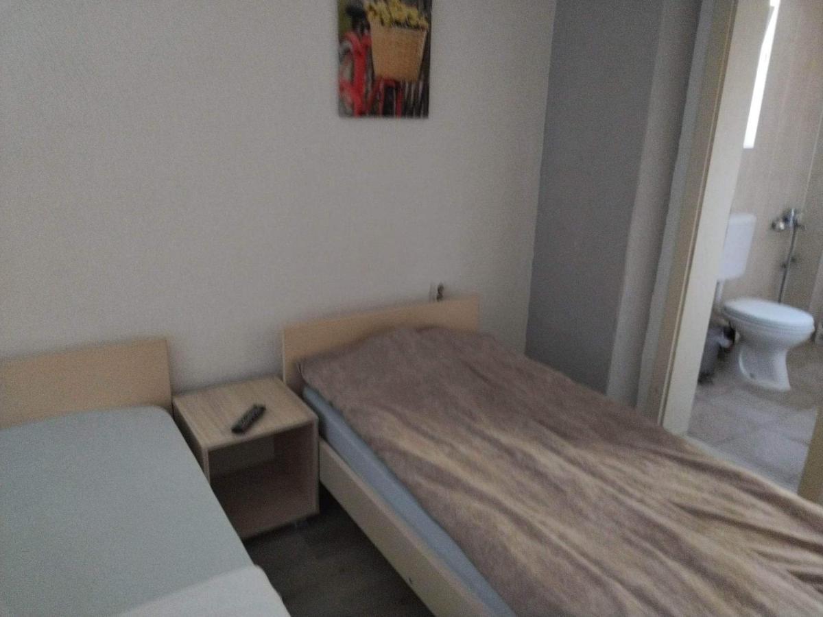 Hostel Bela Ohrid Buitenkant foto